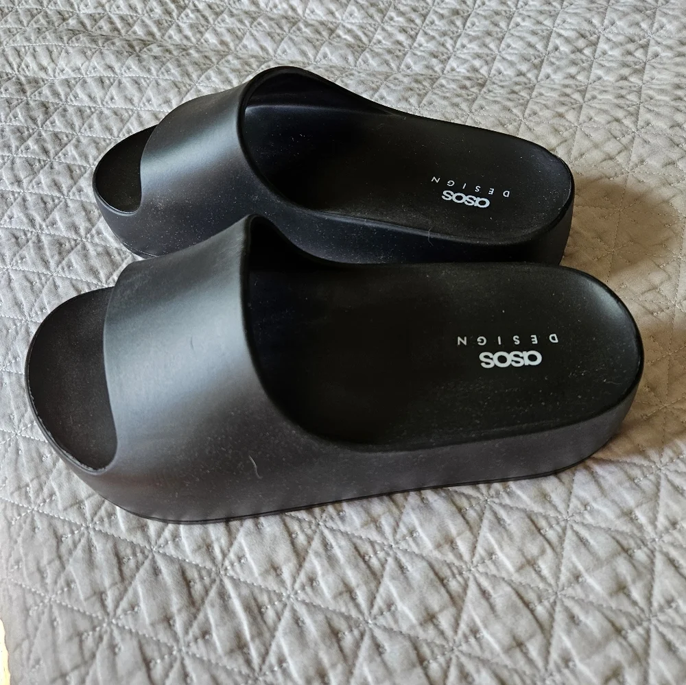 ASOS Black Slide Sandals - Picture 3 of 6